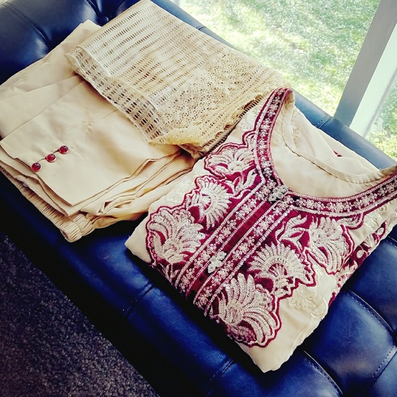 Pakistani designer Mina Hasan Shalwar suit - Picture 8 of 8